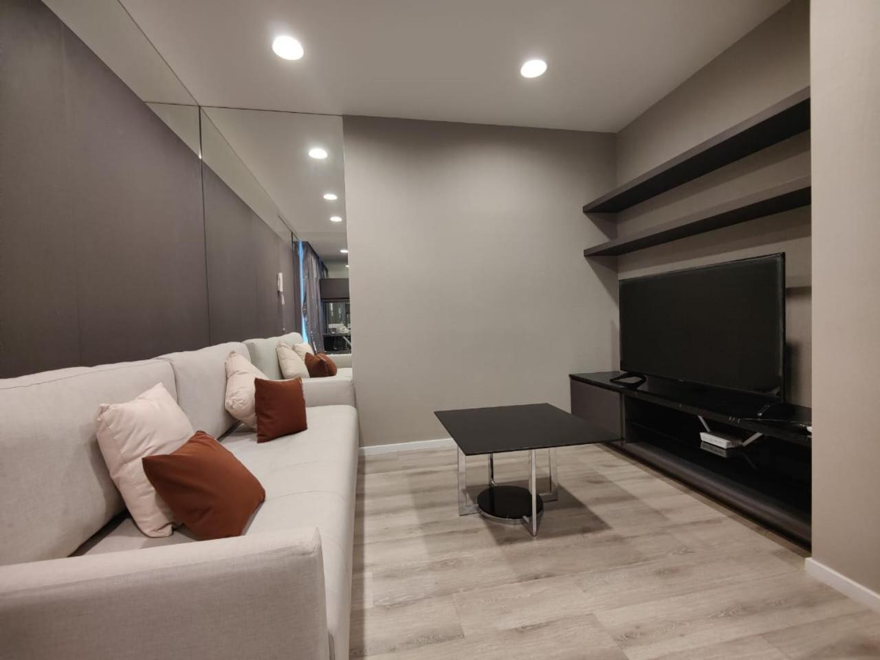 Mulberry Verve Suites Kl Mid Valley Kuala Lumpur Exterior foto